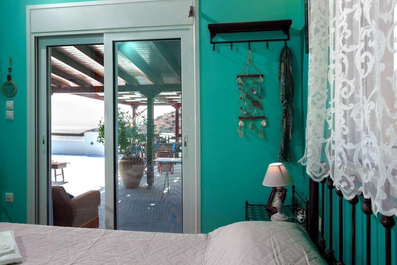 Saronic Seafront Villa Саламис Екстериор снимка