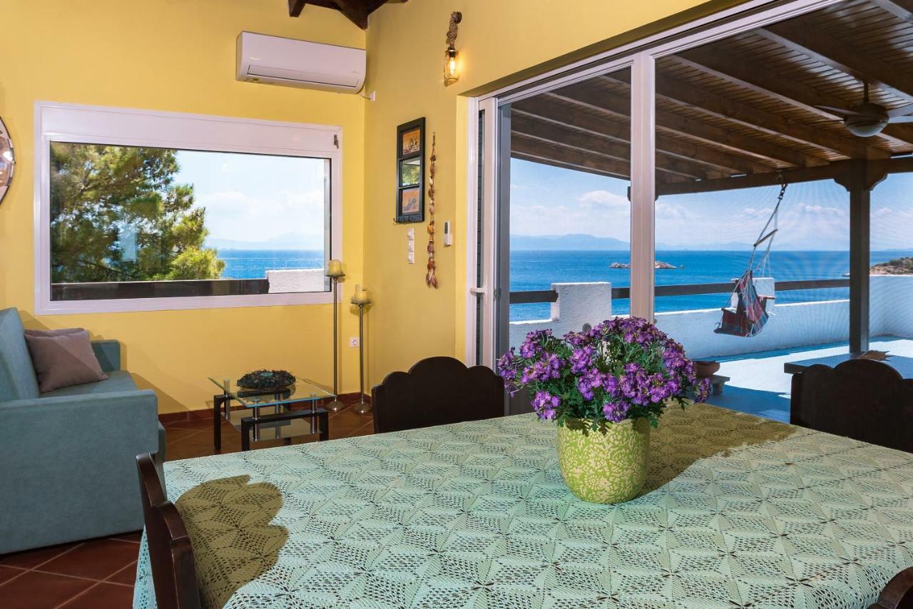 Saronic Seafront Villa Саламис Екстериор снимка