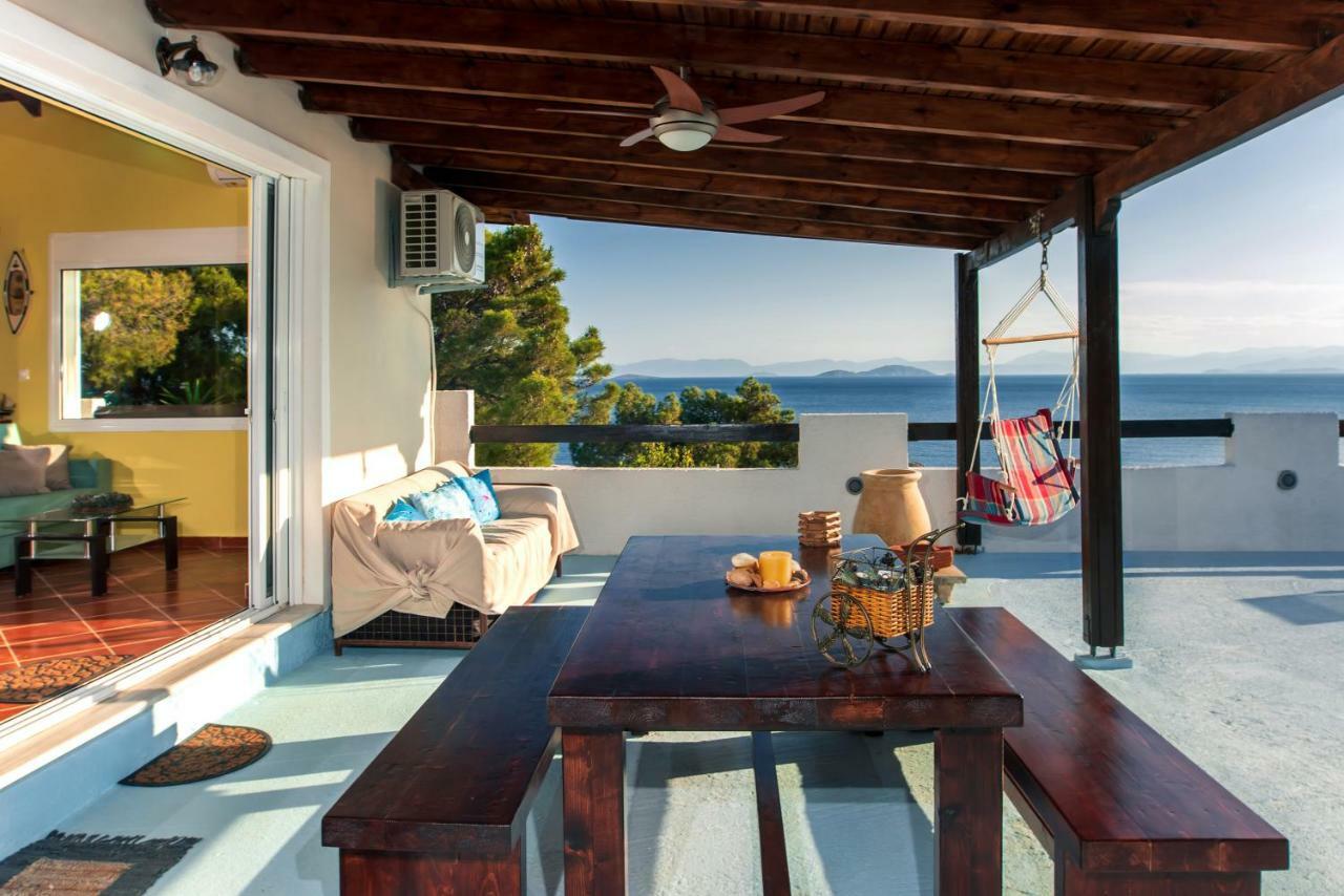 Saronic Seafront Villa Саламис Екстериор снимка
