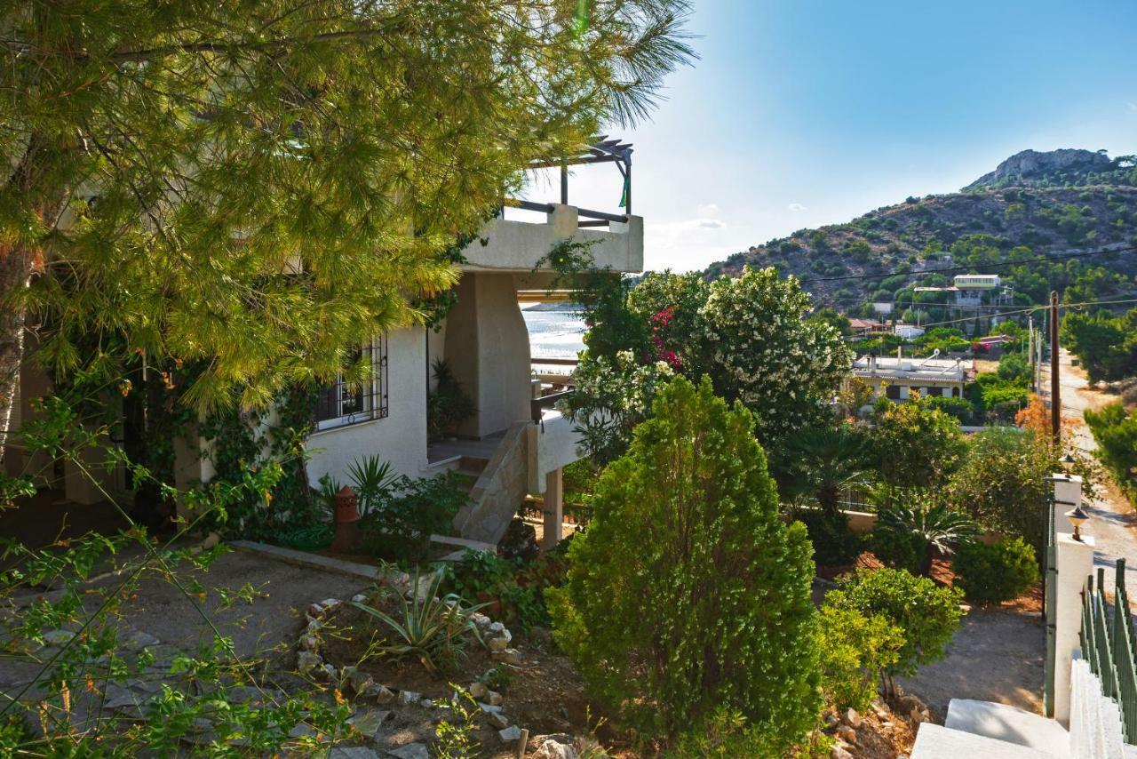 Saronic Seafront Villa Саламис Екстериор снимка