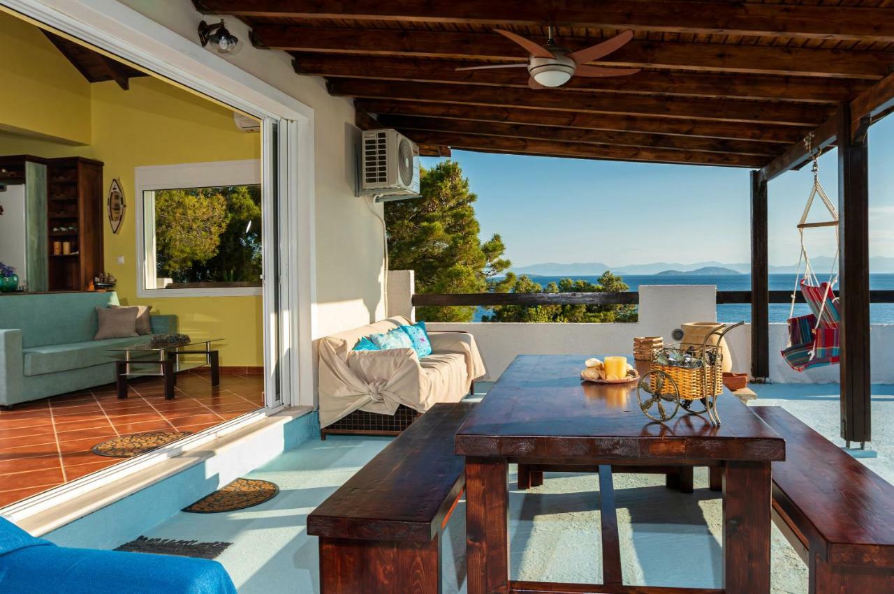 Saronic Seafront Villa Саламис Екстериор снимка